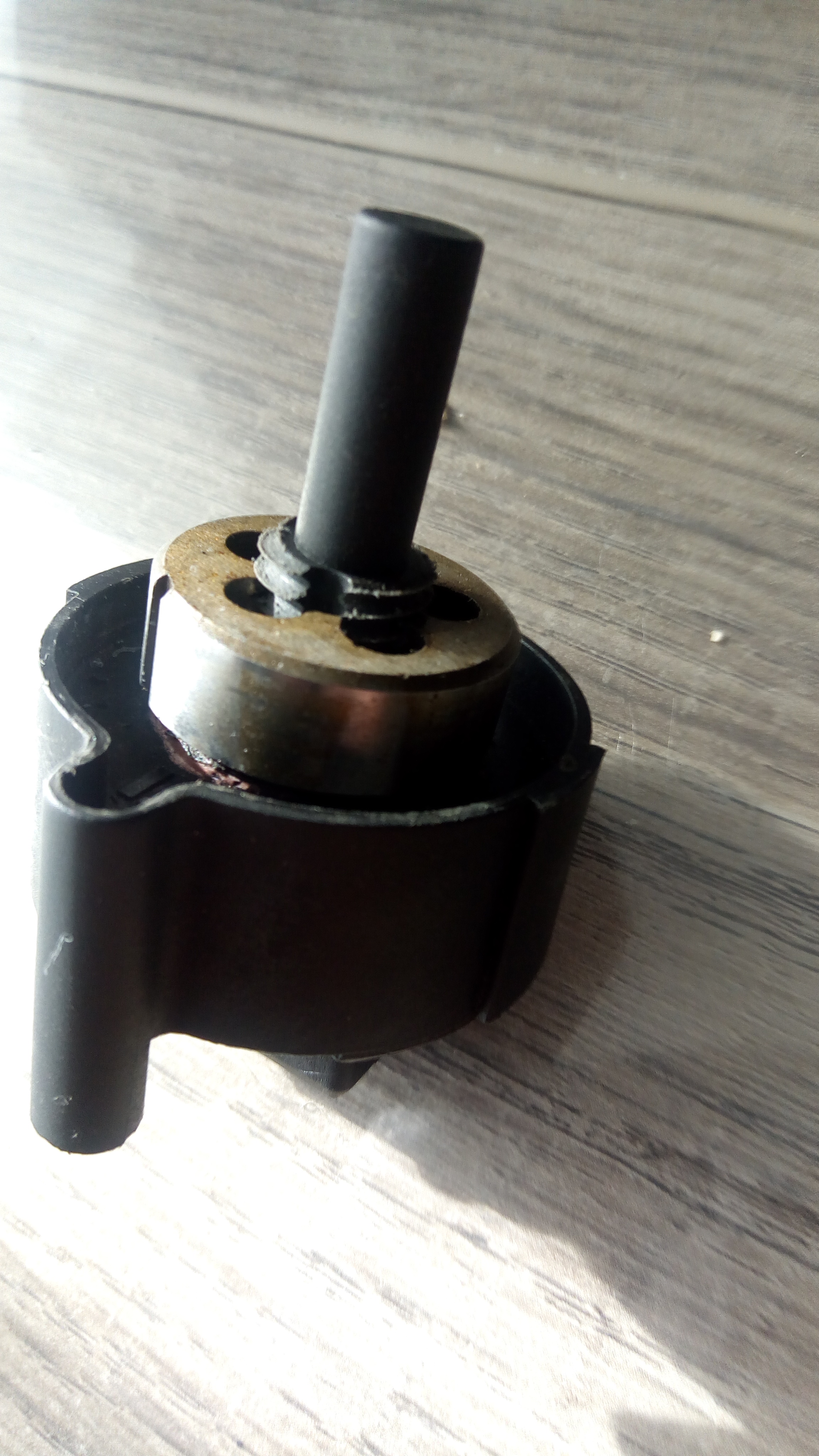 Réparer capteur de presence d'eau filtre a gasoil. - Tuto - Forum Alfa  Romeo Online